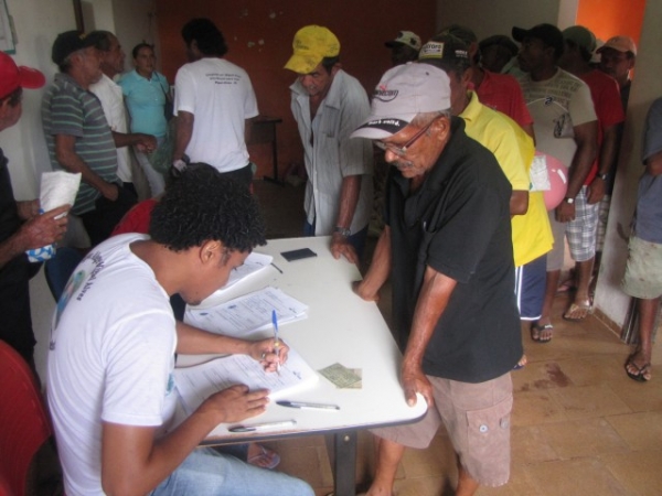 Sementes são entregues aos agricultores do município de Miguel Alves - Imagem 10