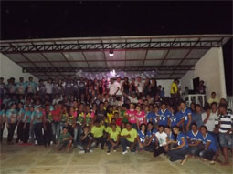 FOTOS: Centenas de jovens festejam aniversário do grupo Ala Jovem de Caxingó
