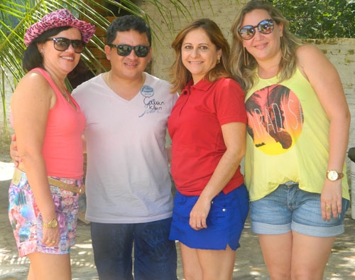 Agradecendo aos amigos e familiares que estiveram conosco em uma grande festa - Imagem 3