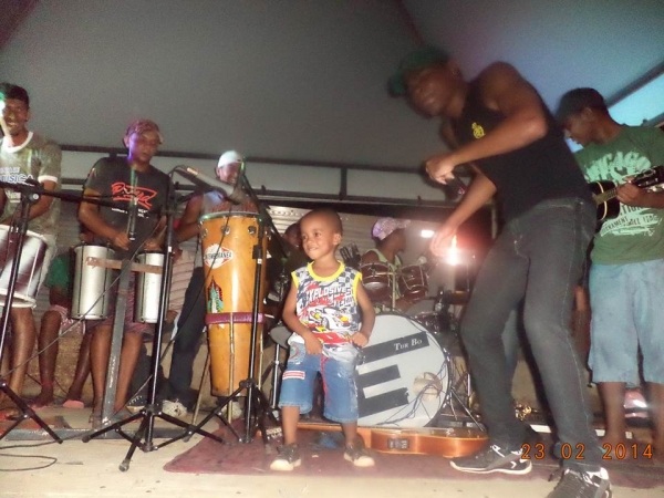 Banda Pagodeixa anima segundo dia de pré-carnaval em Cristalândia - Imagem 5