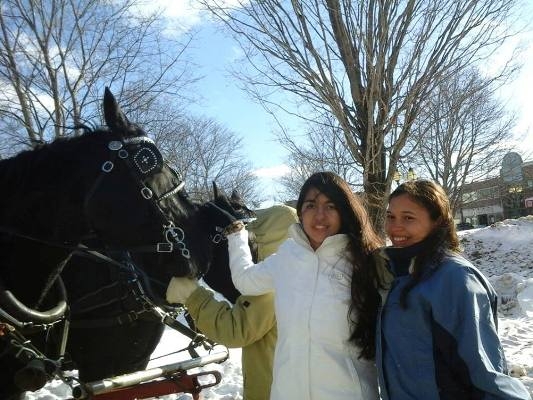 Aluna de N. S. dos Remédios no Canadá envia fotos para blog - Imagem 4