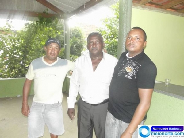 Moto taxistas se reúne com amigos e realiza confraternização - Imagem 2