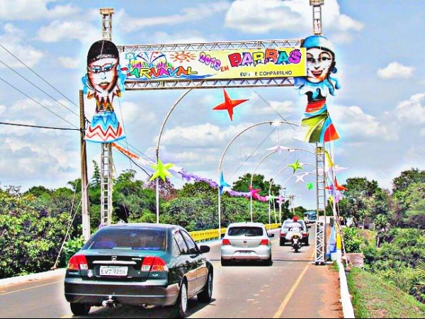 Artista Kim, com toda sua criatividade trabalha dobrado junto com sua equipe - Imagem 16