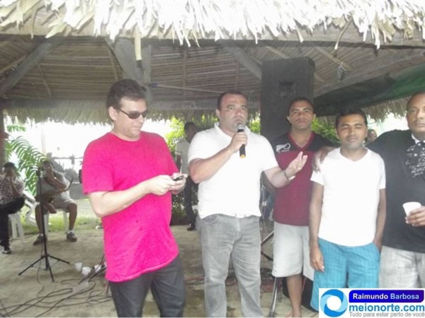 Moto taxistas se reúne com amigos e realiza confraternização - Imagem 6