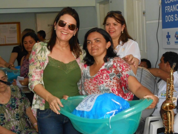 Secretária de Ação Social participa de solenidade no Povoado Bandeira - Imagem 1