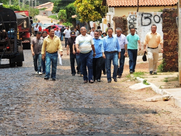 Iniciadas as obras de asfaltamento de ruas de Pedro II - Imagem 1