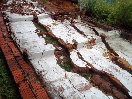 Em Agricolândia forte chuva derruba muro de Escola - Imagem 4