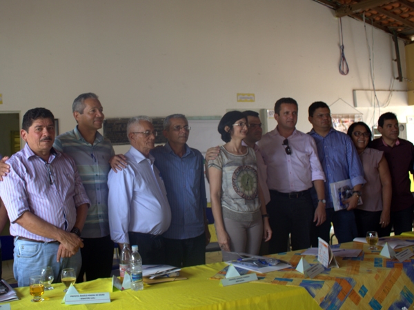 Prefeita Gadocha participa de Encontro do G15  - Imagem 4