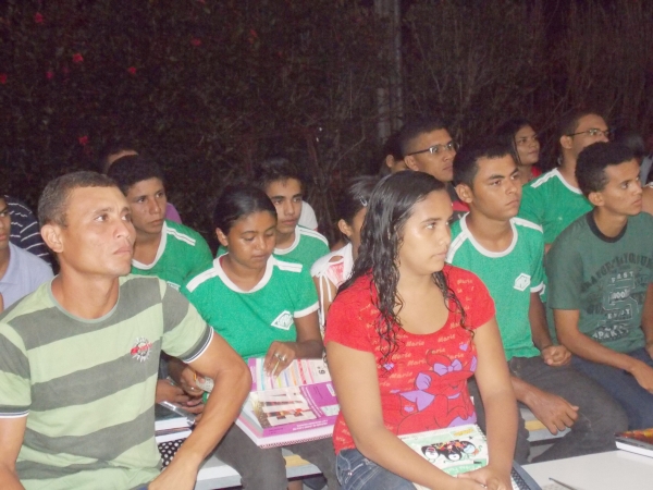 Inicio das aulas da EJA, ano letivo 2014. - Imagem 2