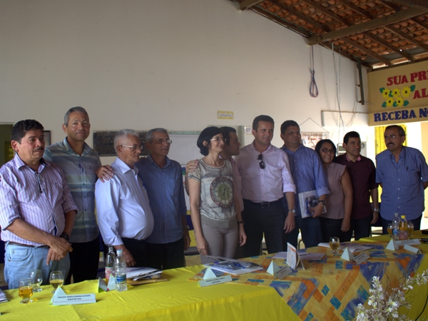 Prefeito Arinaldo Leal participa de Encontro do G15 e destaca ações para o grupo - Imagem 3