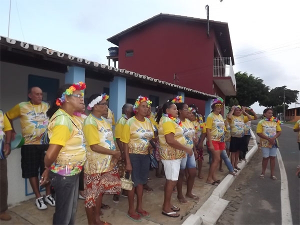 FOTOS: Prefeitura de Caxingó realiza carnaval da terceira idade - Imagem 4