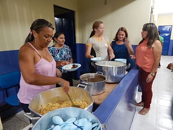 Inicio das aulas da EJA, ano letivo 2014. - Imagem 21