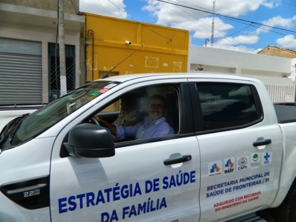 Prefeitura adquire veículo para equipe do Programa Saúde na Família - Imagem 3