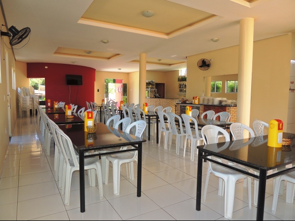 Churrascaria Montannia Grill promove seresta sexta (14) com Isaías Além da Paixão - Imagem 4