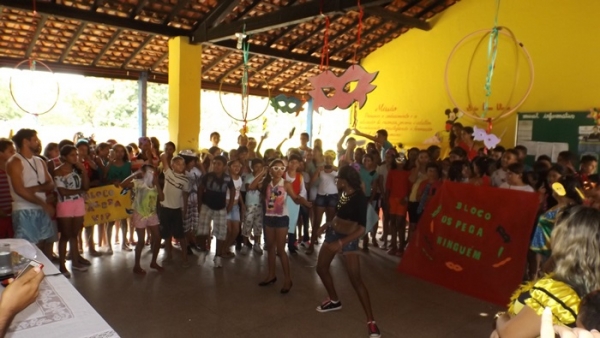 Escolas de Nossa Senhora de Nazaré promovem festa para comemorar o carnaval - Imagem 8