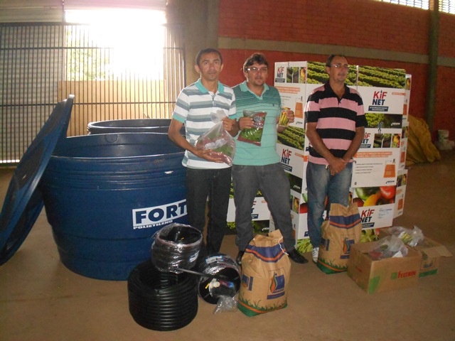 Município de Esperantina recebe sementes e Kits de Irrigação