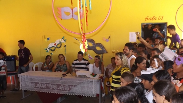 Escolas de Nossa Senhora de Nazaré promovem festa para comemorar o carnaval - Imagem 2