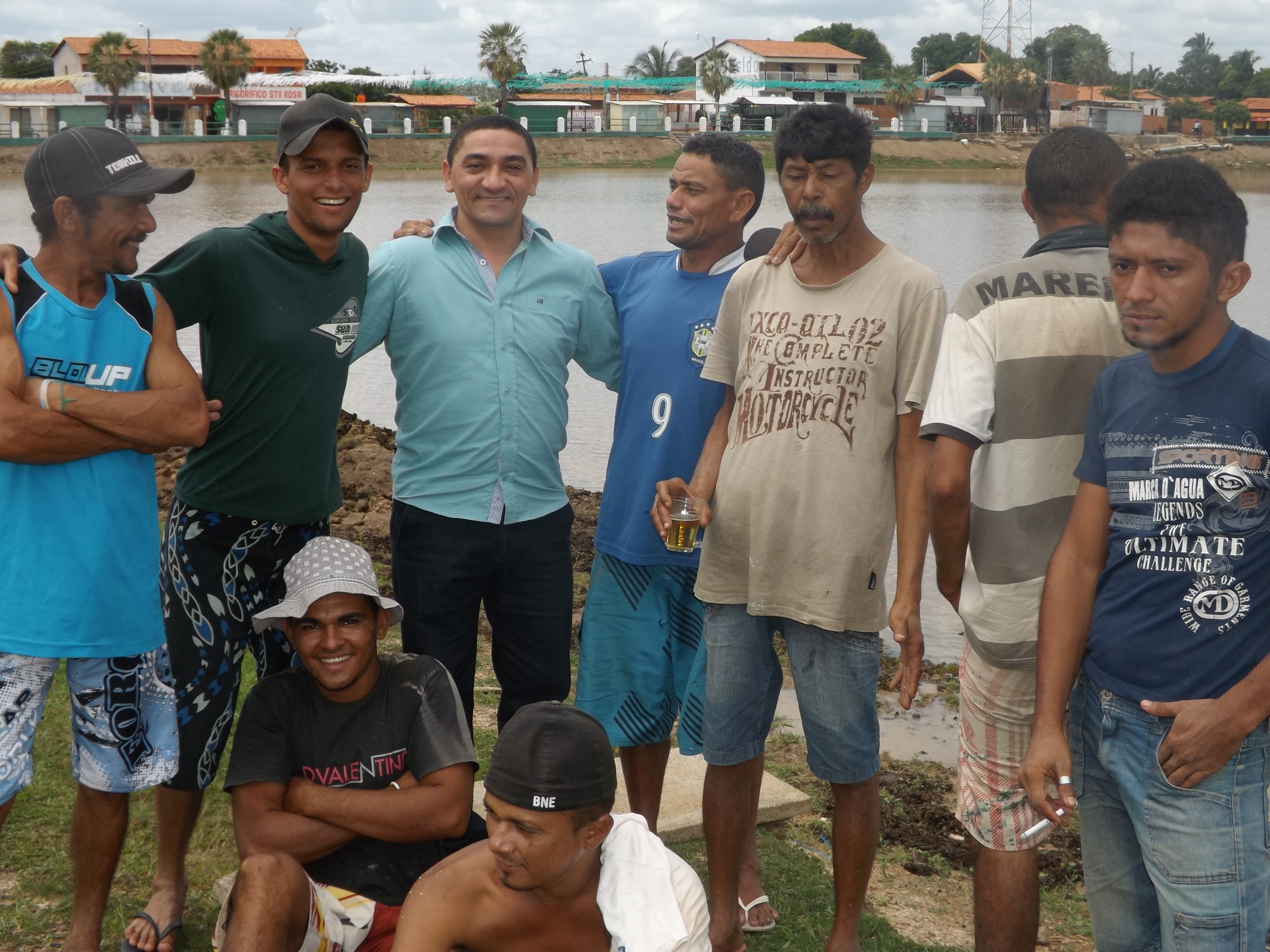 Prefeitura Realiza limpesa da Lagoa e Encontro com os trabalhadores