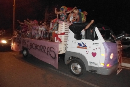 Folia de momo em Pedro II começa mais cedo com a 2ª edição do corso