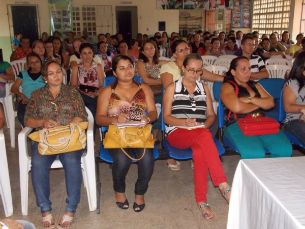 Prefeito Moisés Barbosa participou da reunião com professores efetivos. - Imagem 12