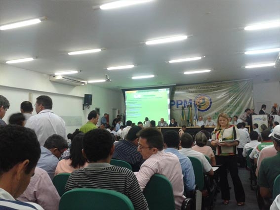 Máquinas do PAC 2 são entregues a 133 municípios piauienses na APPM - Imagem 2