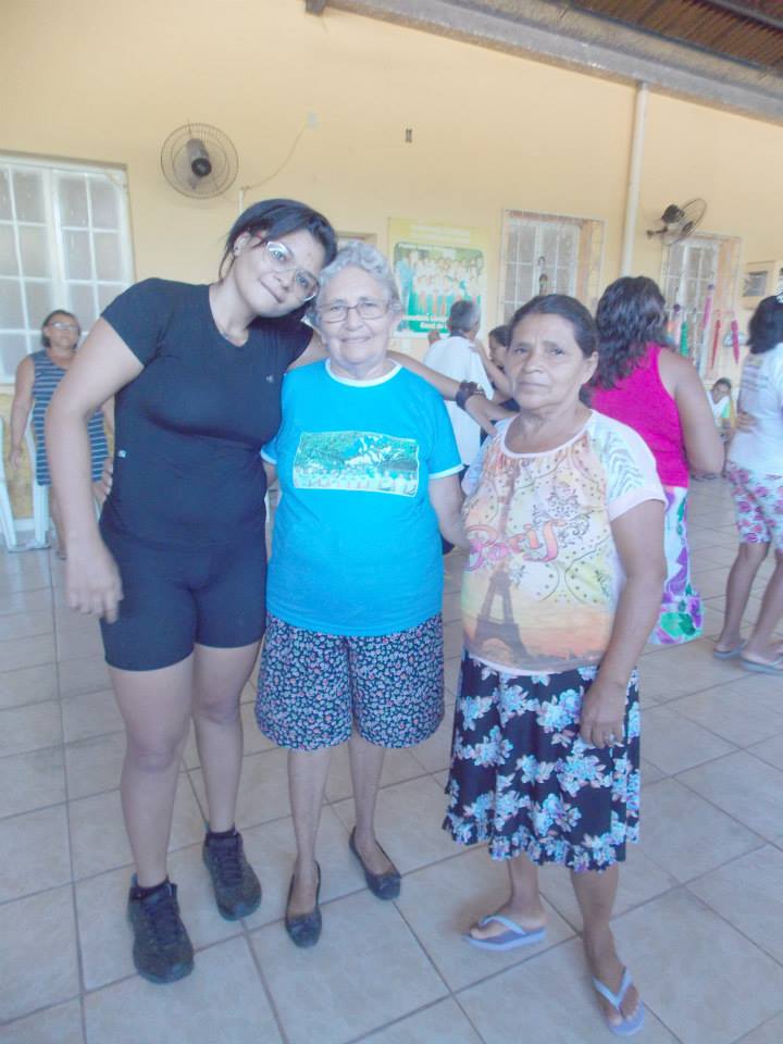 Atividades com os idosos do Grupo na Flor da Idade.