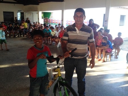 prefeito chico pereira Entrega bicicletas do programa pedala Piaui aos alunos do municipio da cidade - Imagem 6