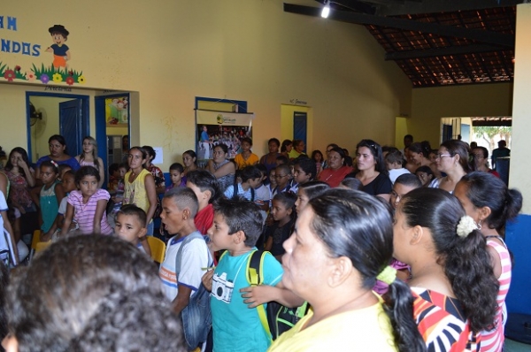 Prefeito Bernildo Val participa da abertura do ano letivo 2014 em Buriti dos Lopes - Imagem 5