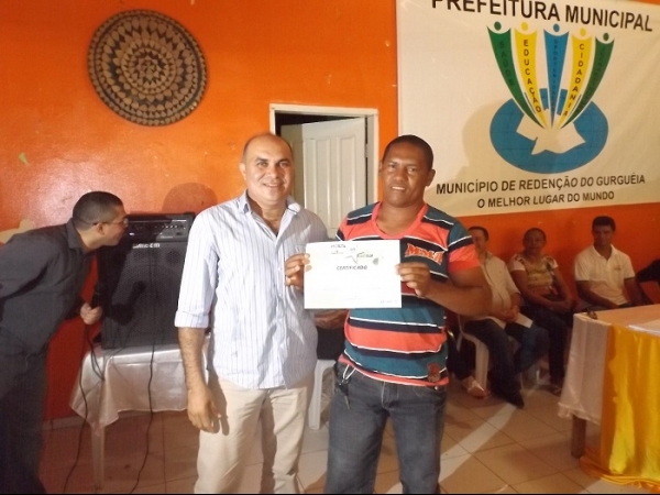 Alunos do Curso de Construção Civil recebem certificados em Redenção do Gurguéia - Imagem 6