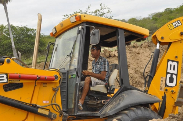 Prefeitura transformando o leito do Rio Riachão em fonte de renda - Imagem 2