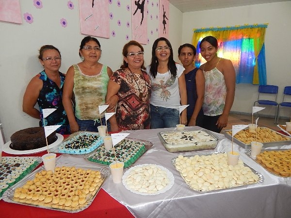 Veja como foi o encerramento do Curso de Doces e Salgados  - Imagem 13