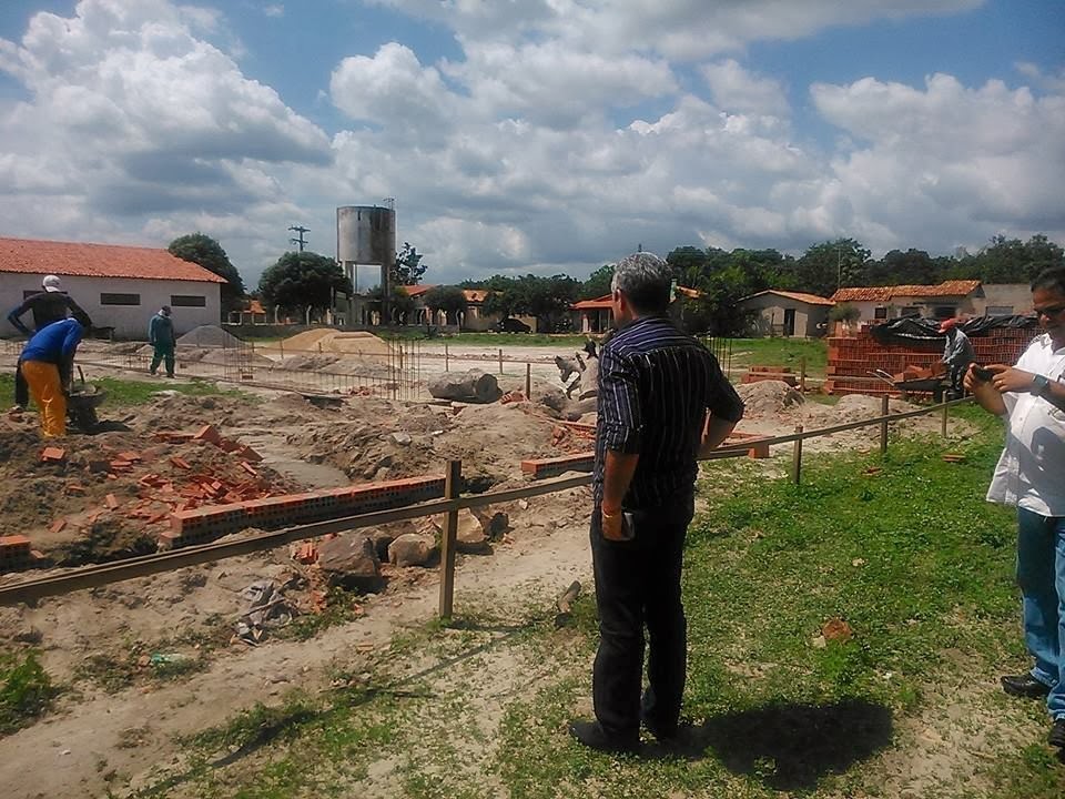 Obras de recuperação da rua Leonidas Melo e construção dos Ginásios Poliesportivos continuam a todo vapor.