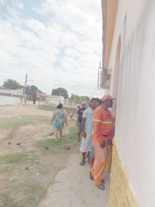 Prefeitura distribui sementes selecionadas para agricultores. - Imagem 7