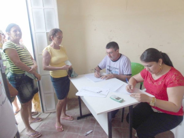 Prefeitura distribui sementes selecionadas para agricultores. - Imagem 2