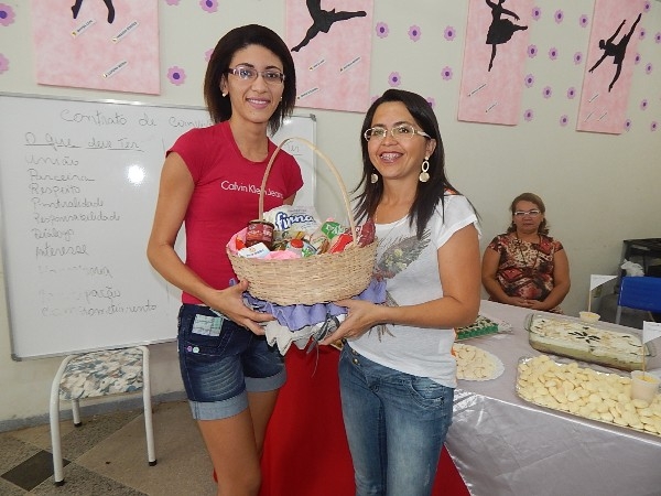 Veja como foi o encerramento do Curso de Doces e Salgados  - Imagem 10