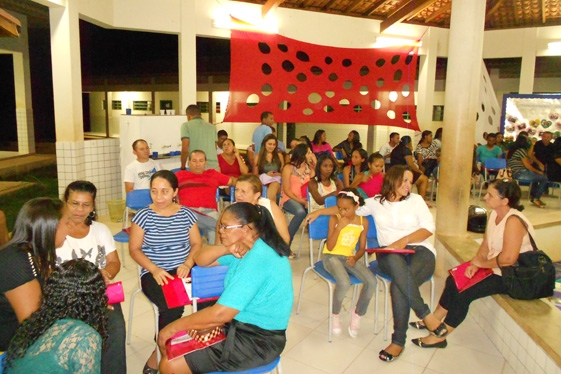 1º Encontro Pedagógico 2014 em Currais Tema A Reflexão Sobre as Competência para Ensinar  e organizar    - Imagem 14