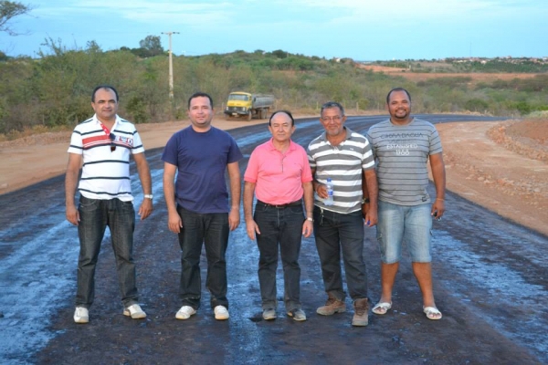 Prefeito Didiu Melo visita obras que estão sendo realizadas no município - Imagem 1