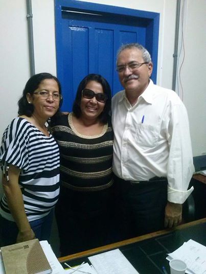  Prefeita Gadocha  consegue mais um ônibus e reforma do prédio da escola do Estado. 