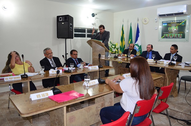 Abertura dos trabalhos do Legislativo é marcada por leitura da mensagem do Executivo.