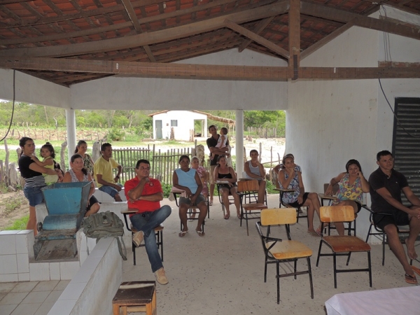 Prefeita Neuma Café visita assentamento e ouve reivindicações dos moradores - Imagem 2