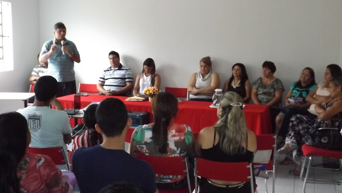 Reunião com todos os profissionais da Educação dá o pontapé inicial no ano letivo 2014