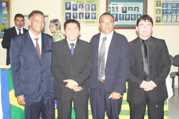 Derisvaldo Xavier toma posse como Vereador - Imagem 20