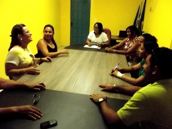 Prefeita discute metas para 2014 com assessores e secretários em Canavieira  - Imagem 5