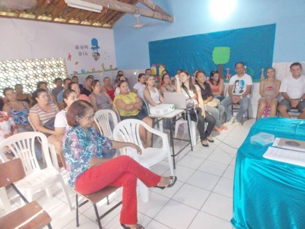 Primeira reunião do ano letivo 2014 do Educandário Pré-Vida. - Imagem 3
