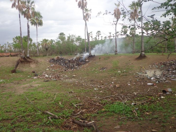 Matadouro público vira lixão a céu aberto. - Imagem 5
