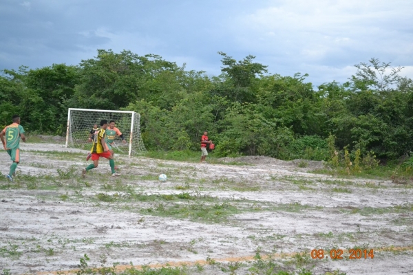 Na 1ª rodada do Campeonato Amador de Boa Hora Barra do Brejo e Paulinos saem na frente - Imagem 43