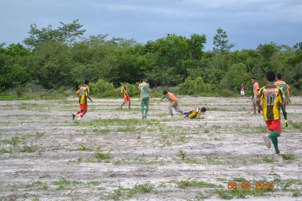 Na 1ª rodada do Campeonato Amador de Boa Hora Barra do Brejo e Paulinos saem na frente - Imagem 48