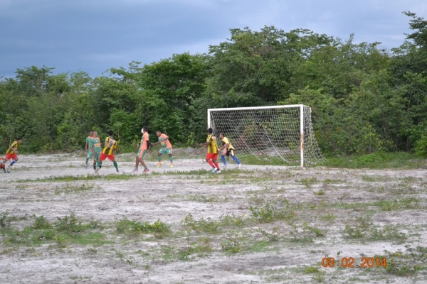 Na 1ª rodada do Campeonato Amador de Boa Hora Barra do Brejo e Paulinos saem na frente - Imagem 30