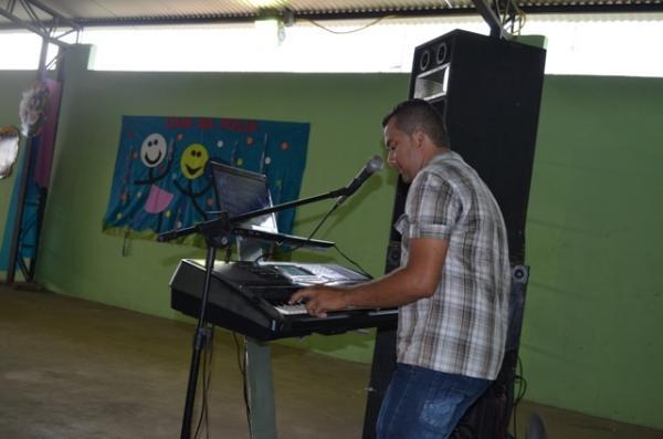 Vera Mendes: Carnaval do idoso é comemorado com muita alegria. - Imagem 38