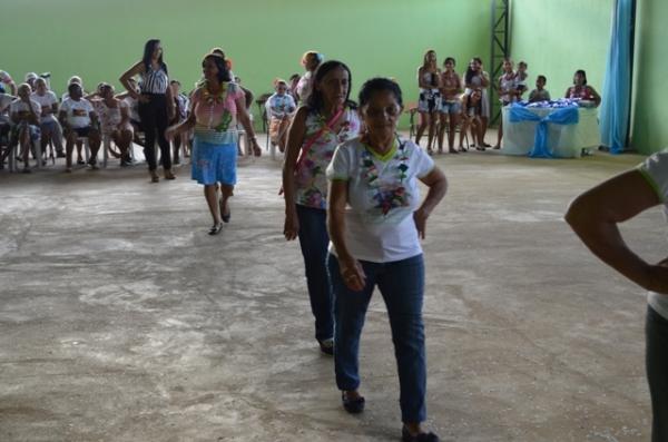 Vera Mendes: Carnaval do idoso é comemorado com muita alegria. - Imagem 35